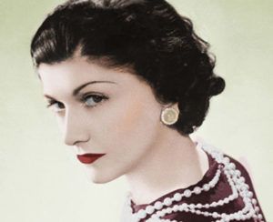 Coco Chanel, couturiËre franÁaise. Paris, 1936. Photo colorisÈe. LIP-28371